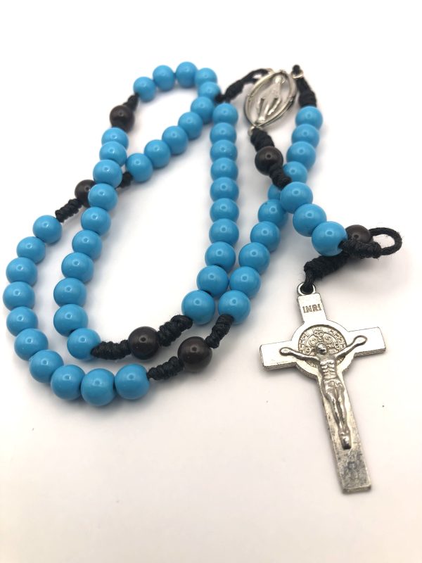 Pretty knotted rosary