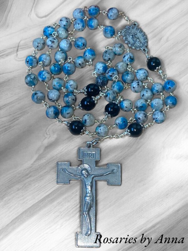 Our Lady undoer of knots - Image 8