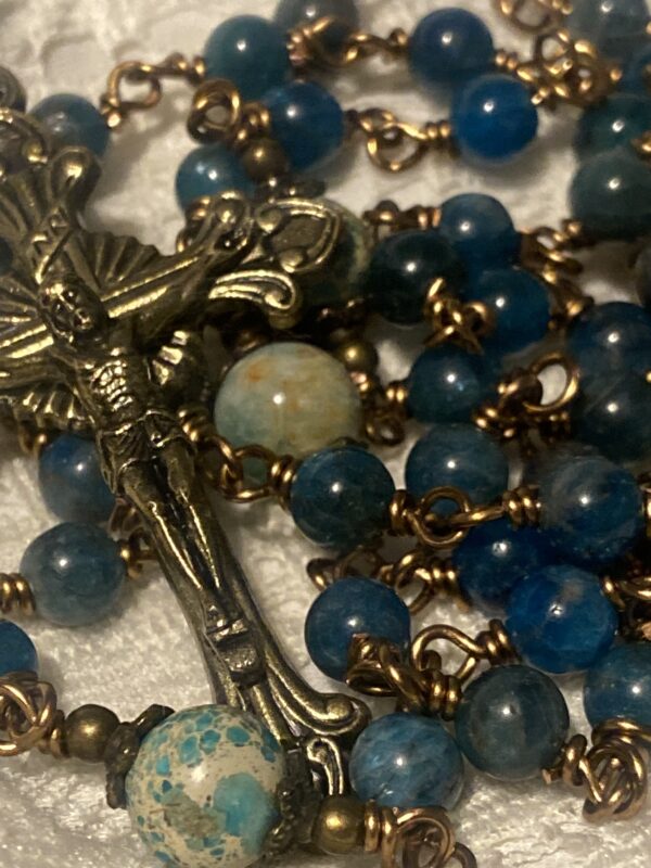 Stunning Apatite and Jasper Holy Face Rosary - Image 3
