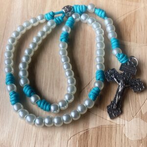 Acrylic pearl paracord rosary