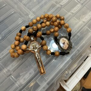 Stunning Olive Wood Rosary and Crucifix